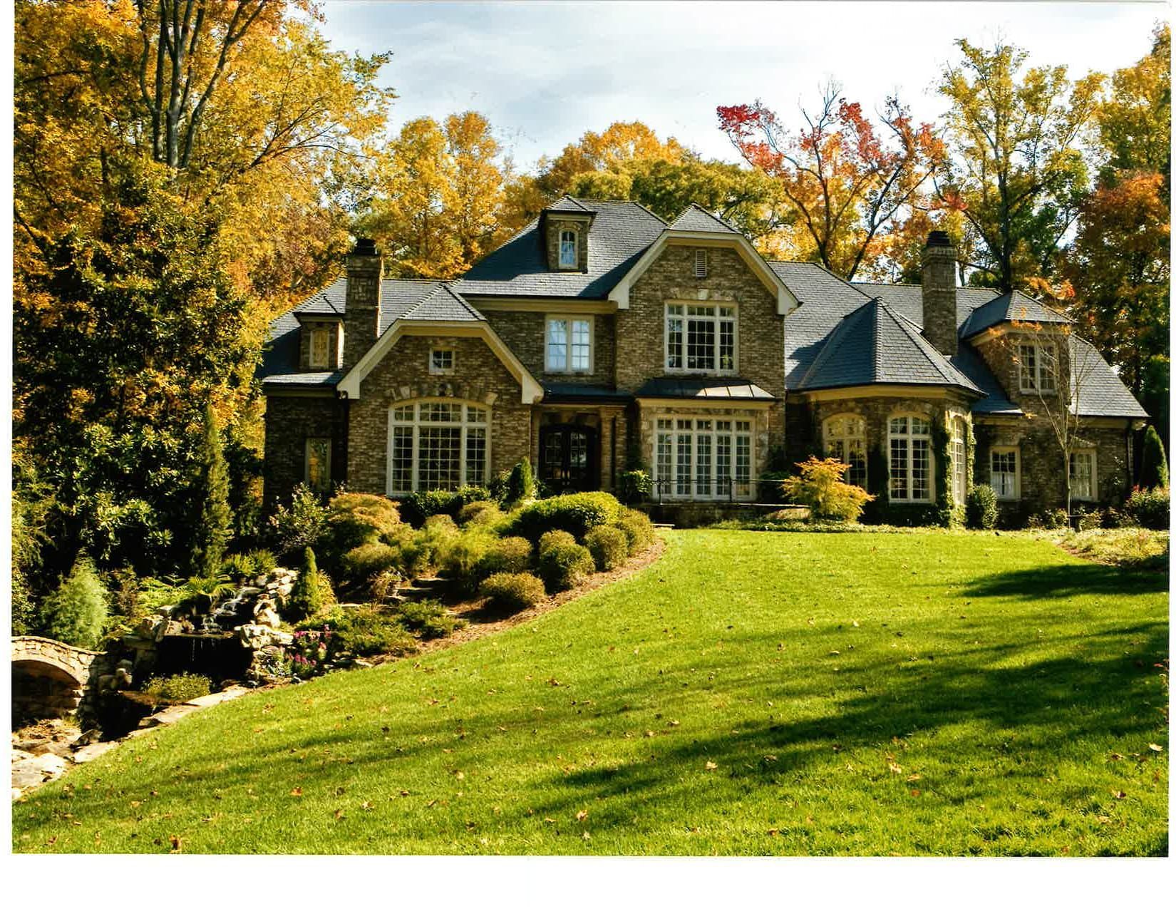 3958 East Brook Haven, a custom home built by Trish Byce